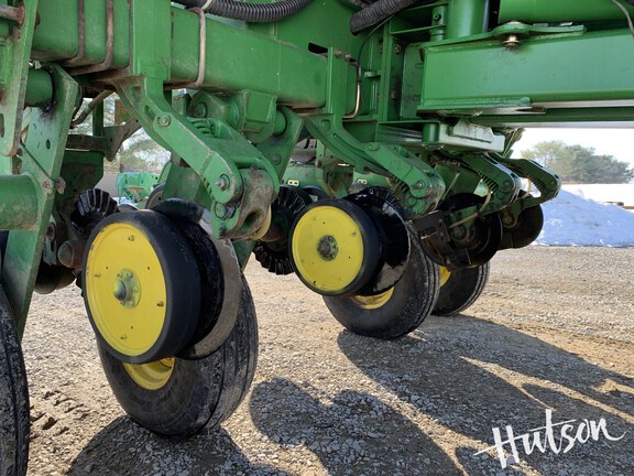 Photo of 2004 John Deere 1770NT CCS