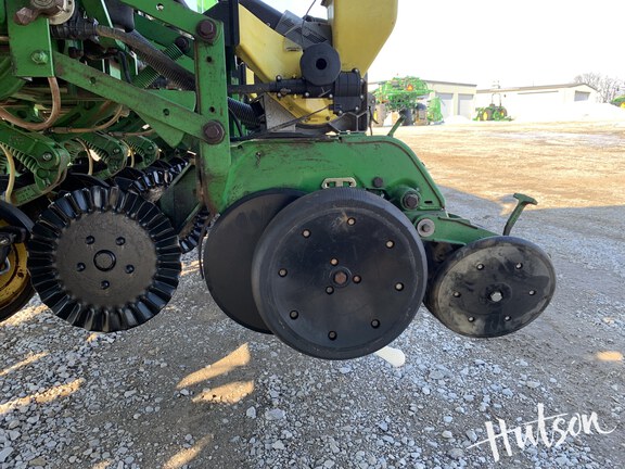 Photo of 2004 John Deere 1770NT CCS