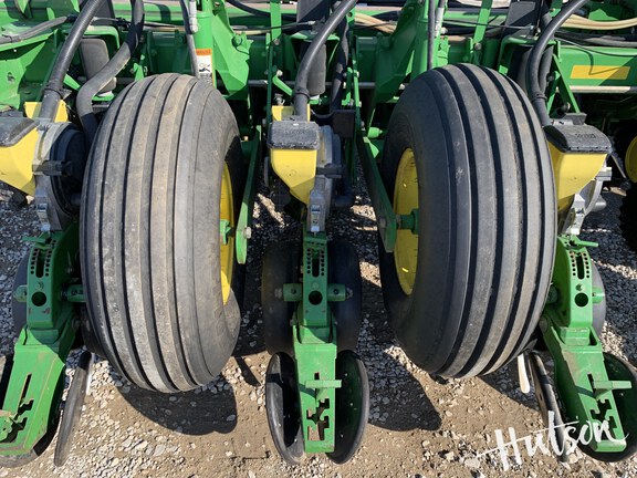 Photo of 2004 John Deere 1770NT CCS