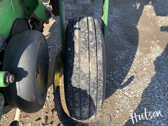 Photo of 2004 John Deere 1770NT CCS