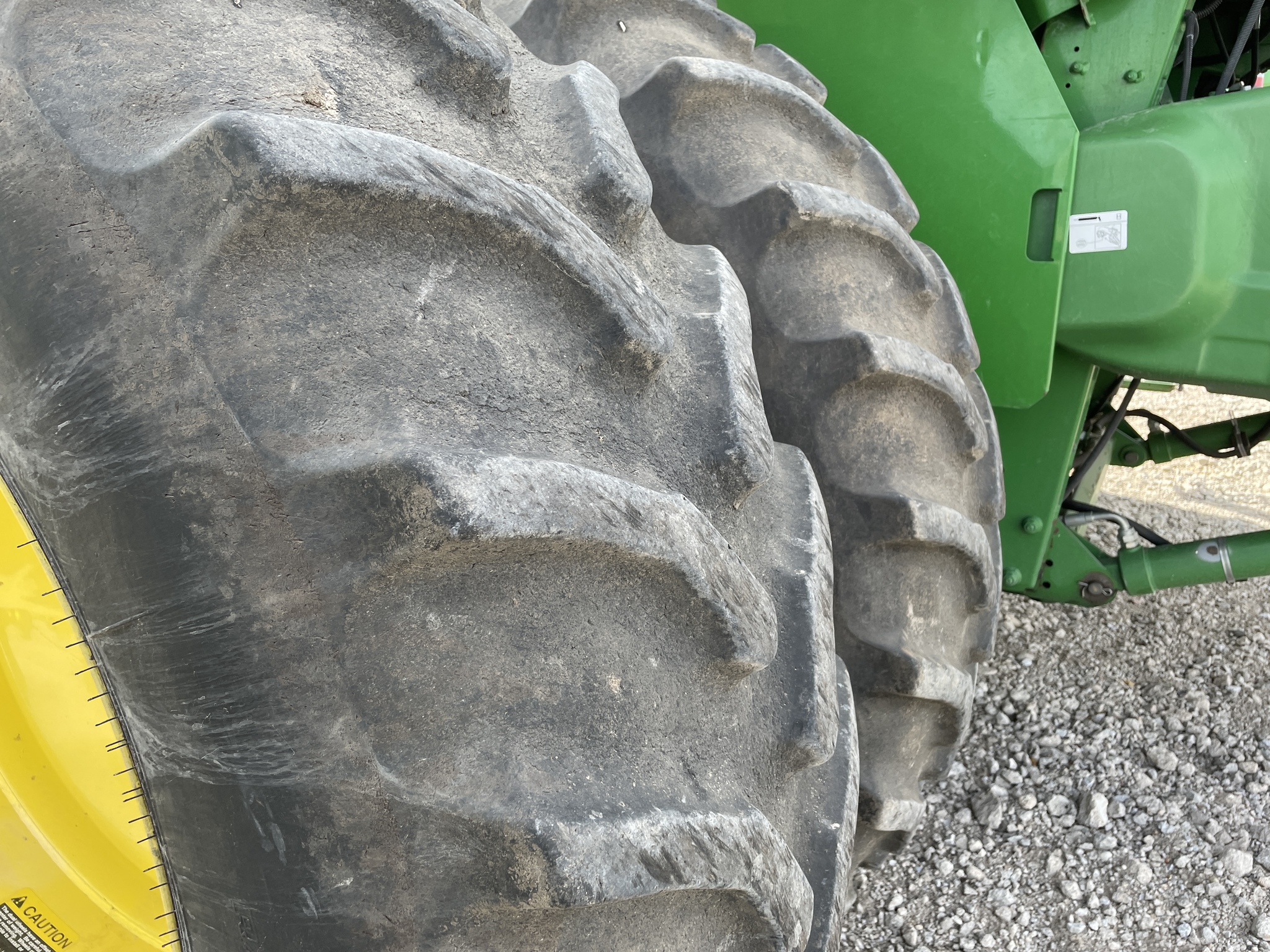 2017 John Deere S670 Image 12