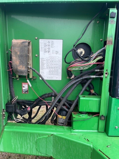 2003 John Deere 4895 Image 18