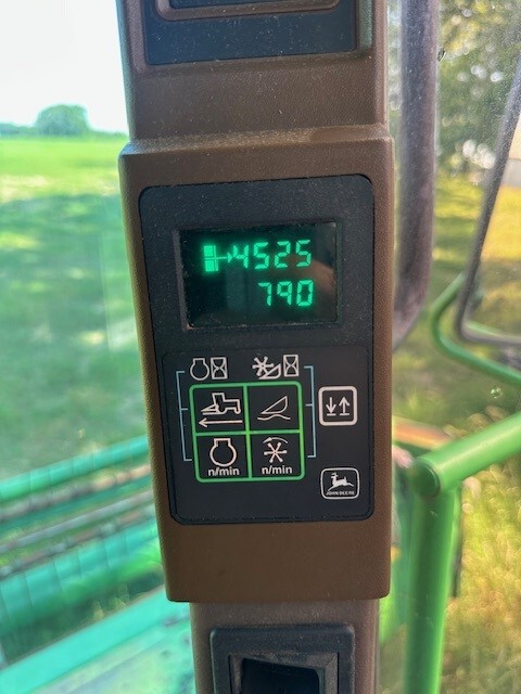 2003 John Deere 4895 Image 9
