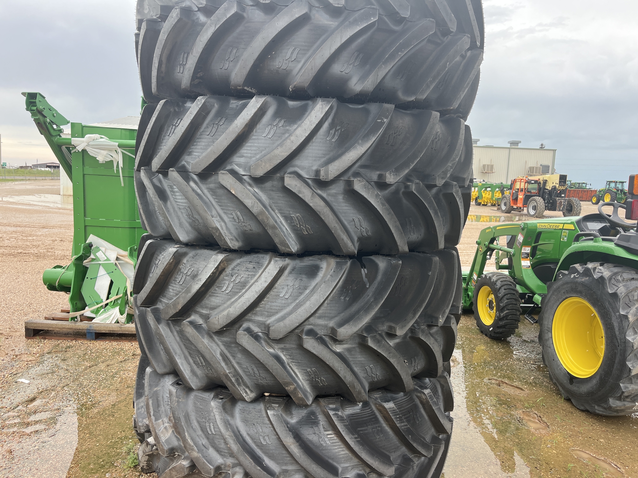 2023 Alliance VF650/65R38 Floaters Image 2