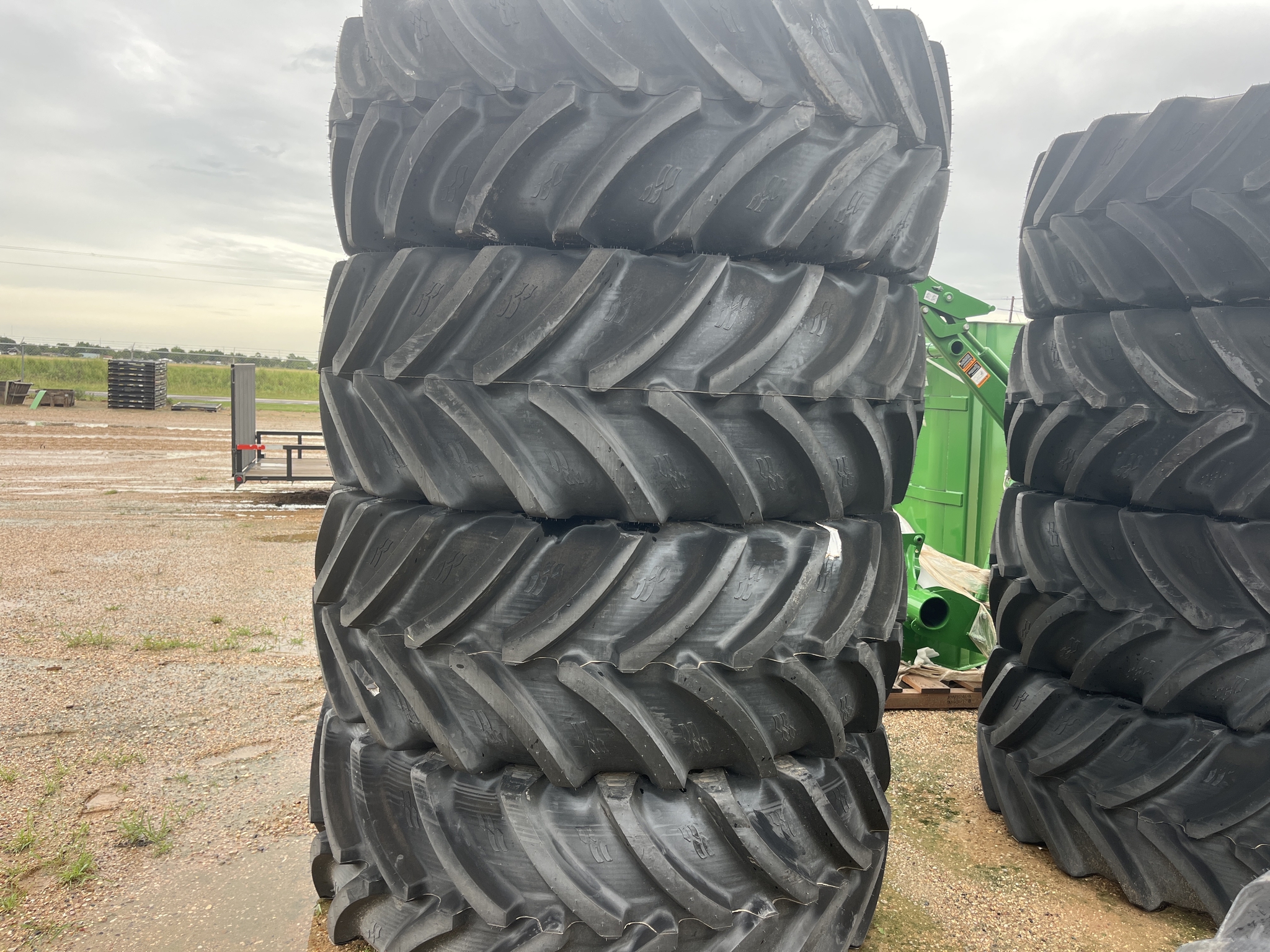 2023 Alliance VF650/65R38 Floaters Image 4