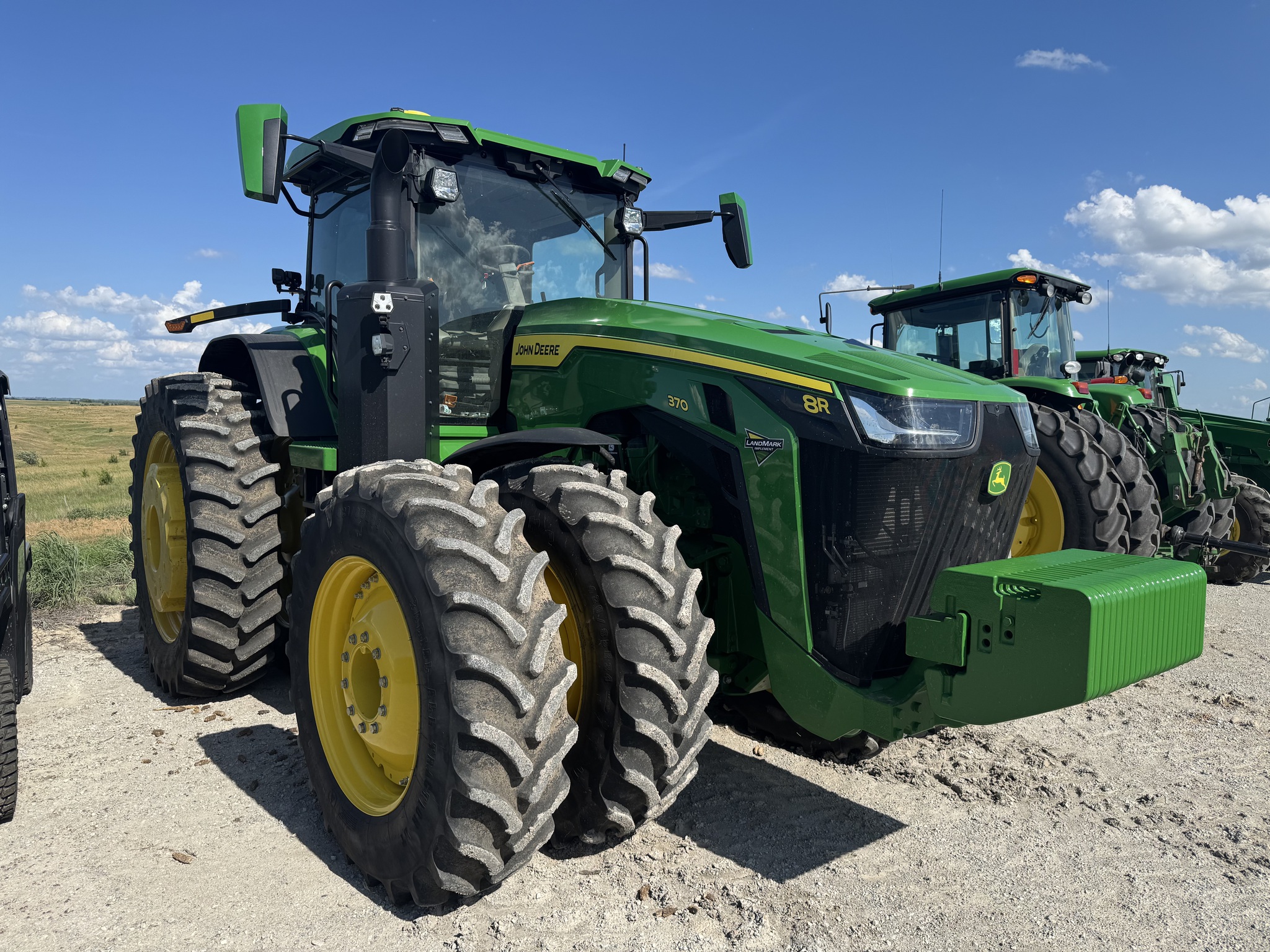 2024 John Deere 8R 370 Image 4