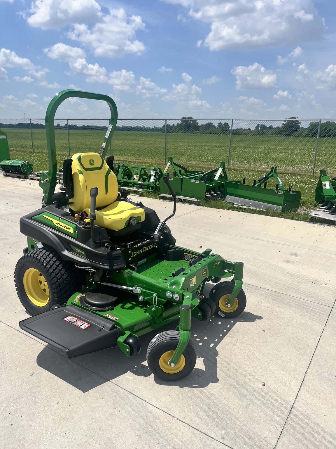 2025 John Deere Z970R Image 1