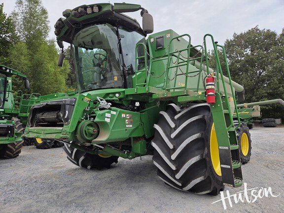 Photo of 2024 John Deere S780
