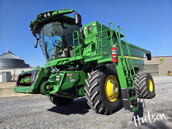 Photo of 2024 John Deere S780