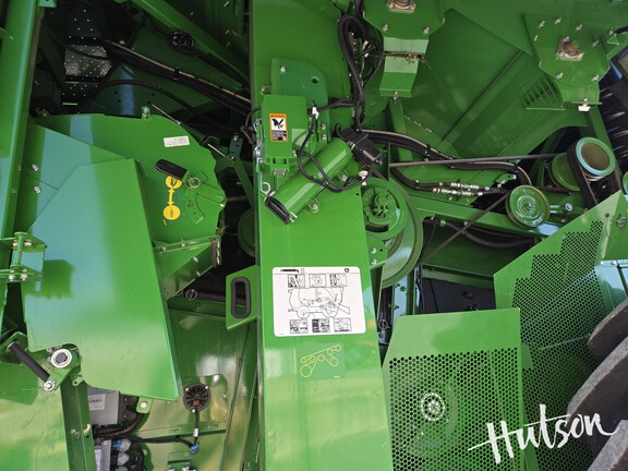 Photo of 2024 John Deere S780