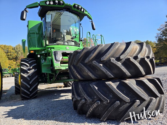 Photo of 2024 John Deere S780
