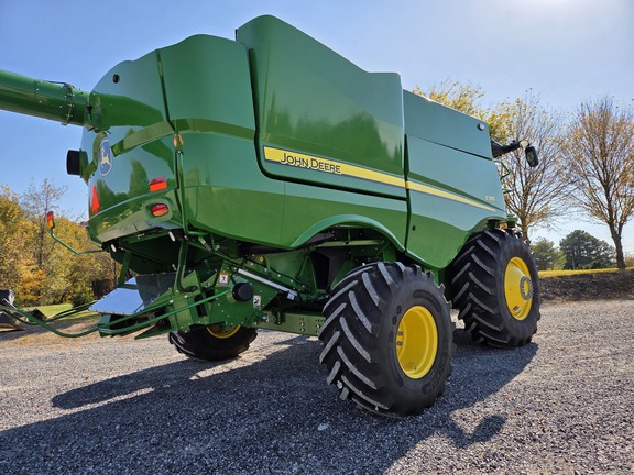 Photo of 2024 John Deere S780