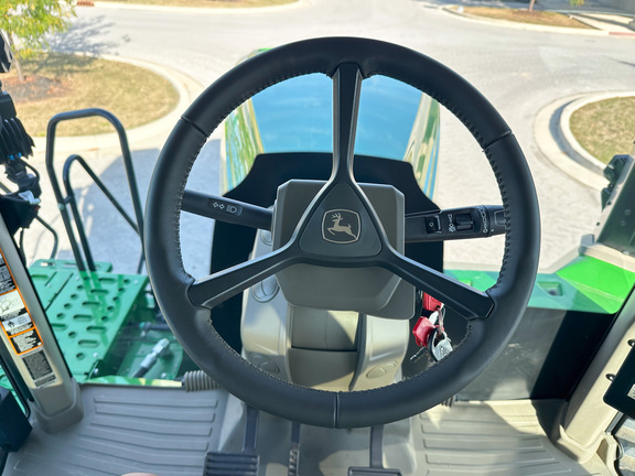 2025 John-Deere 9RT 590