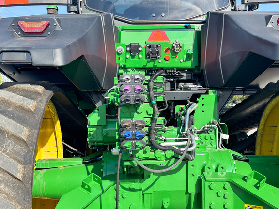 2025 John-Deere 9RT 590