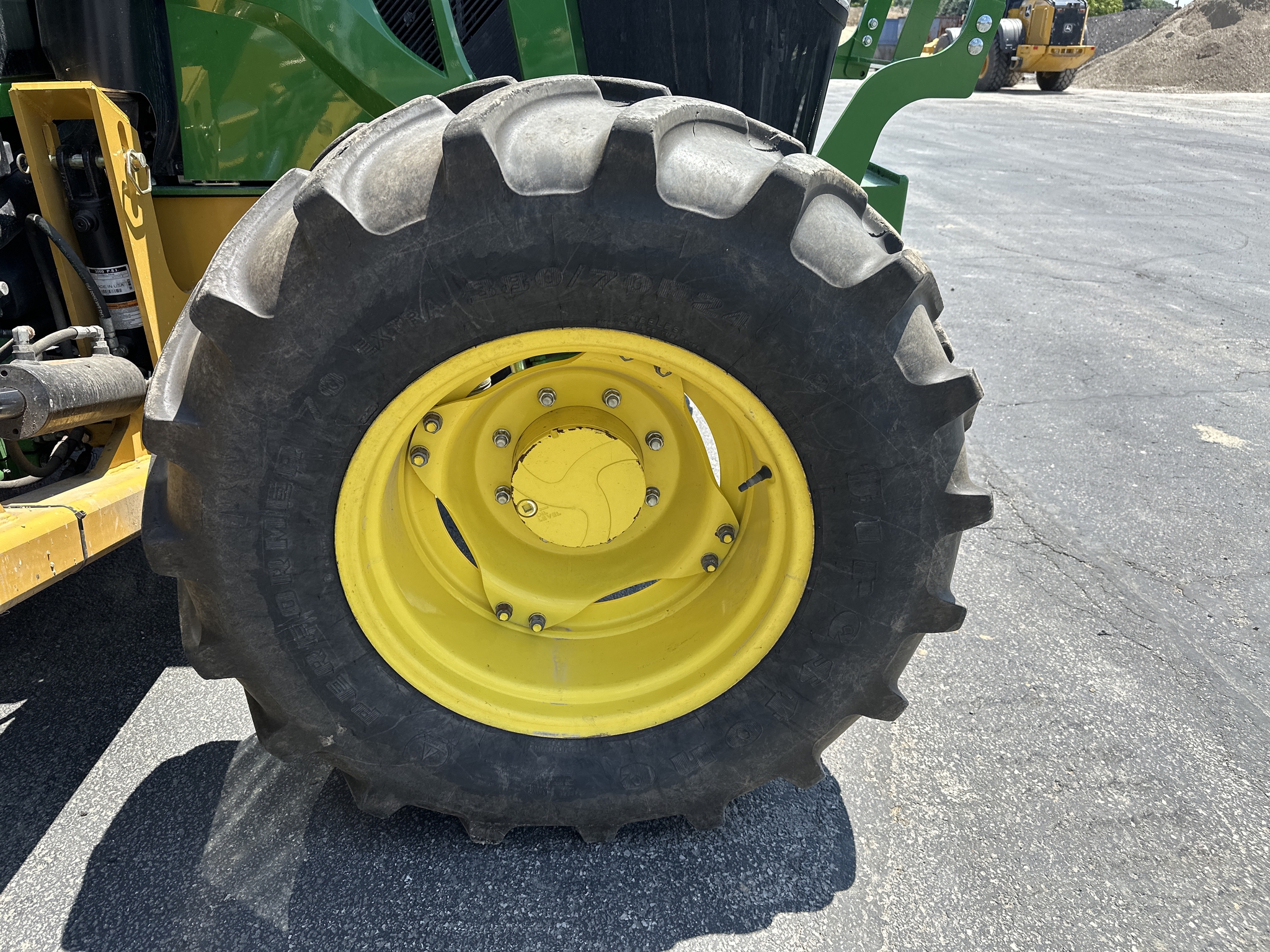 2023 John Deere 6120M Image 22