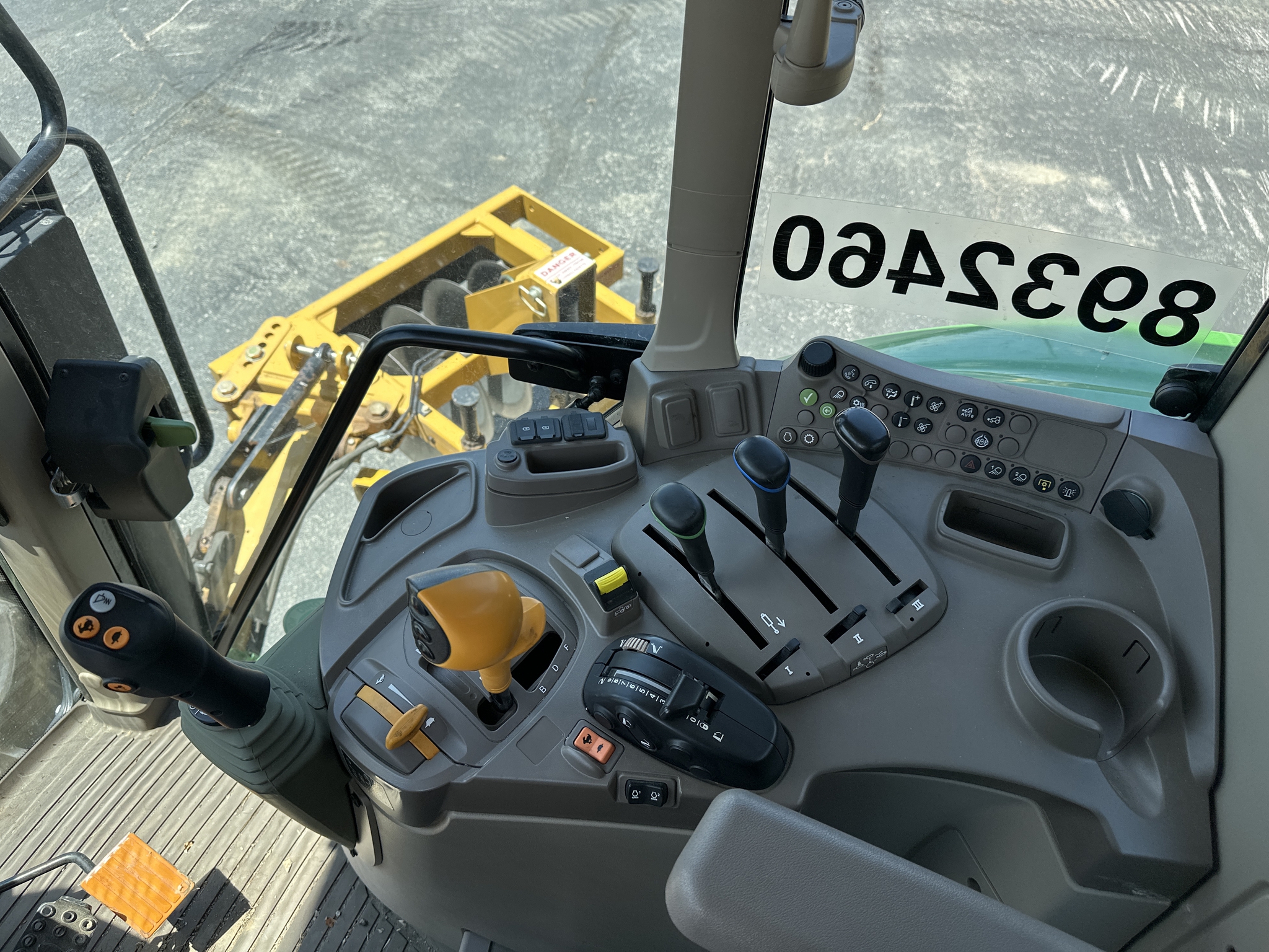 2023 John Deere 6120M Image 17