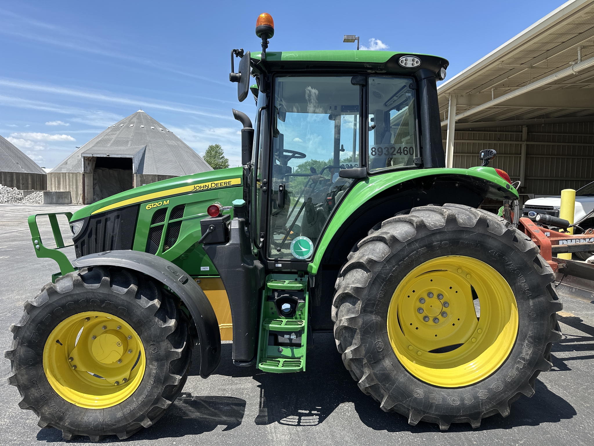 2023 John Deere 6120M Image 2