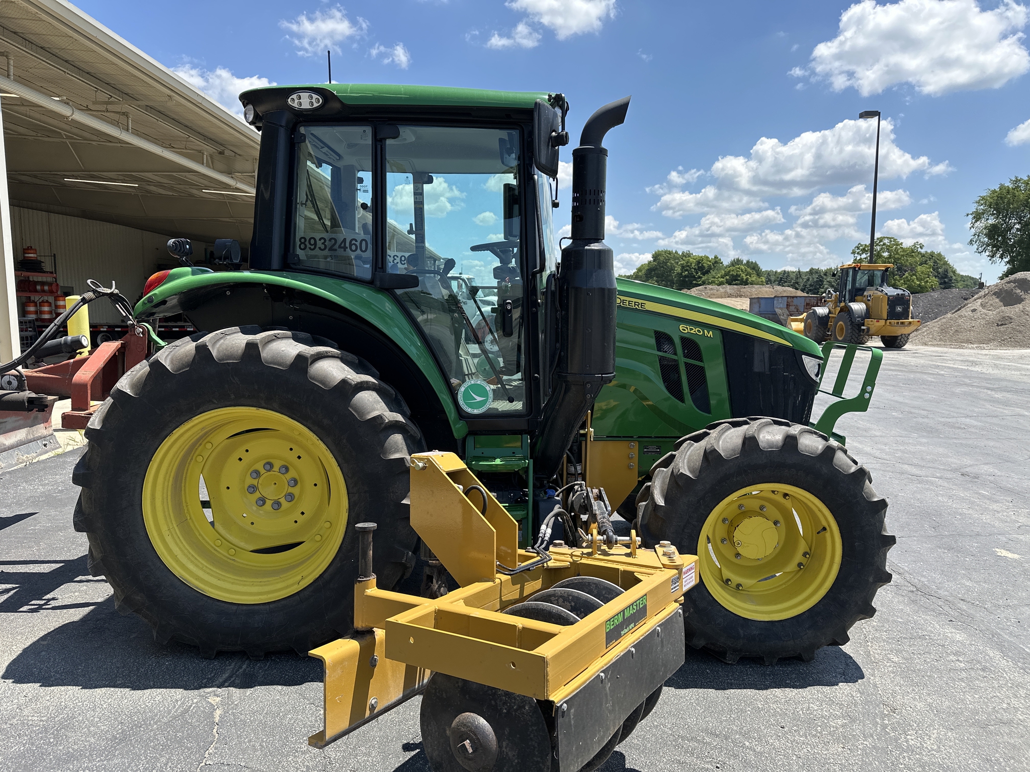 2023 John Deere 6120M Image 6