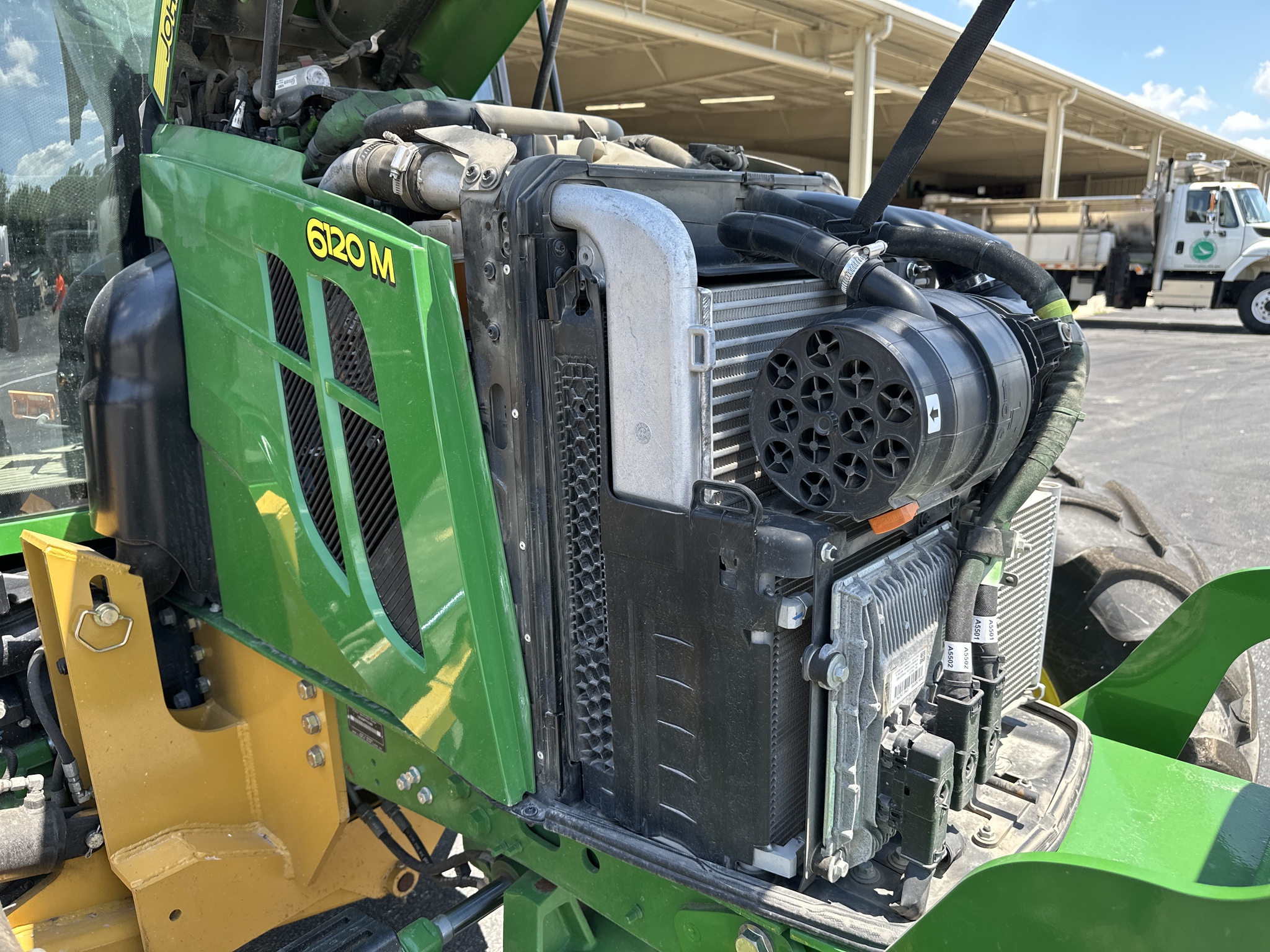 2023 John Deere 6120M Image 14