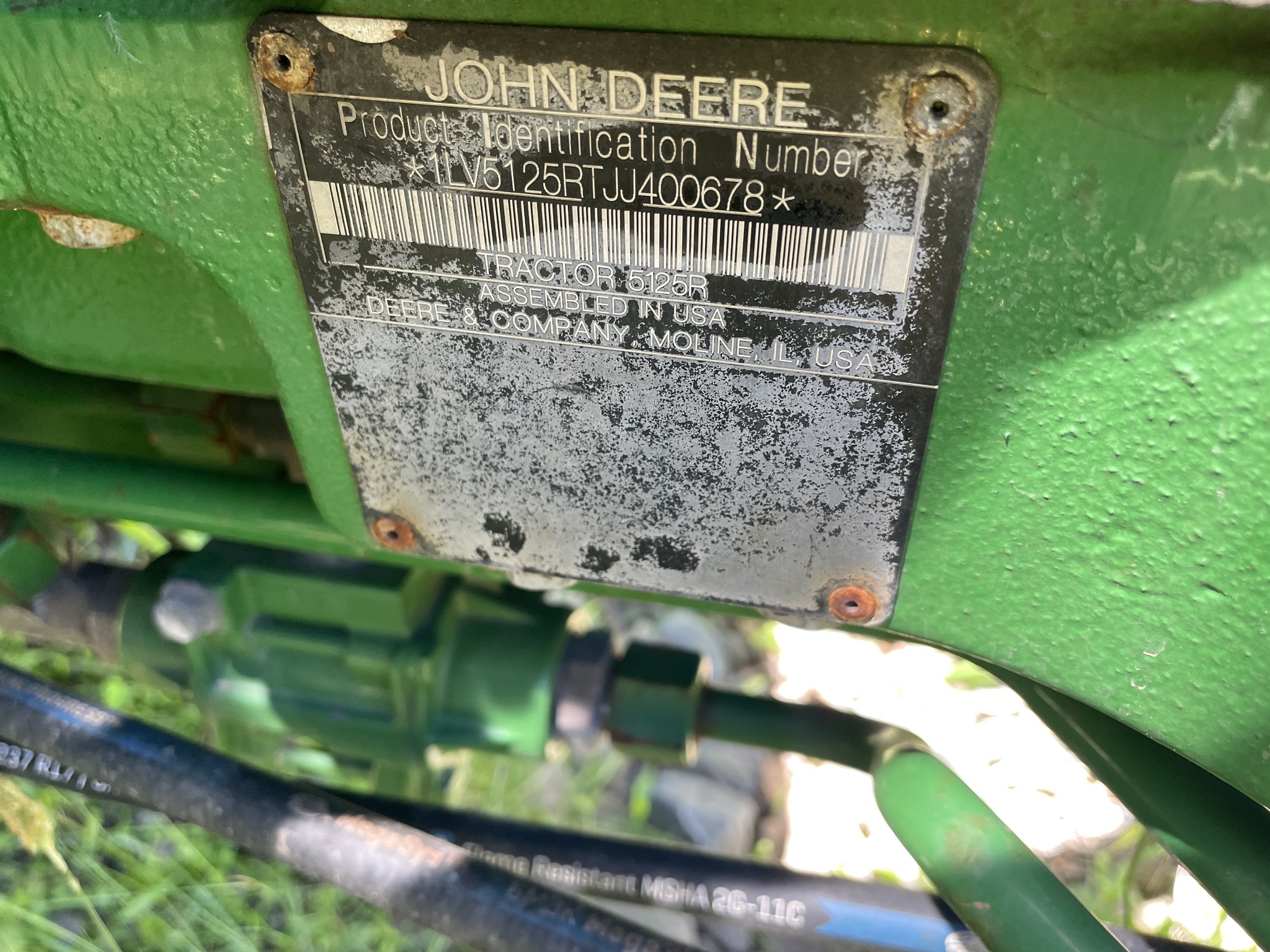 2018 John Deere 5125R Image 9