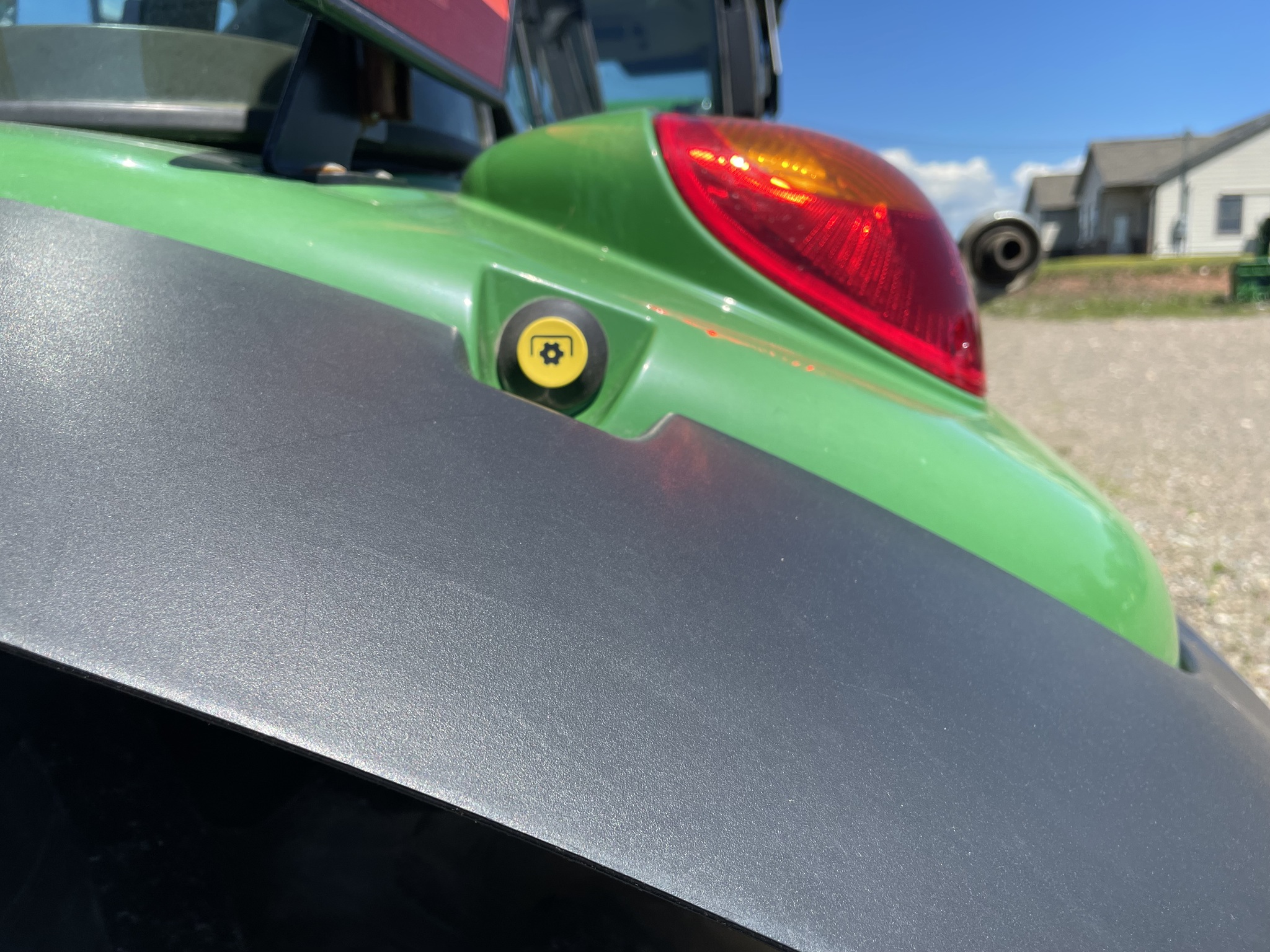 2018 John Deere 5125R Image 15