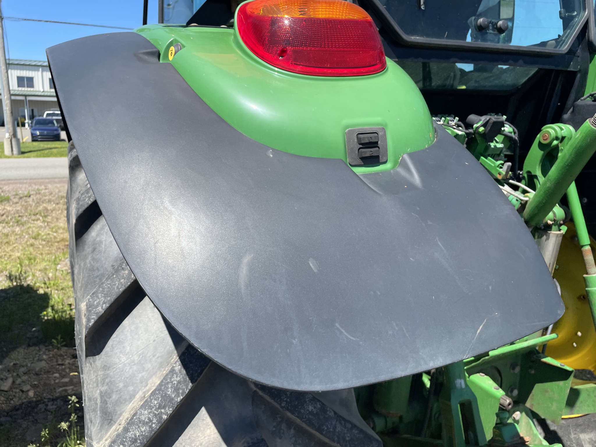 2018 John Deere 5125R Image 16