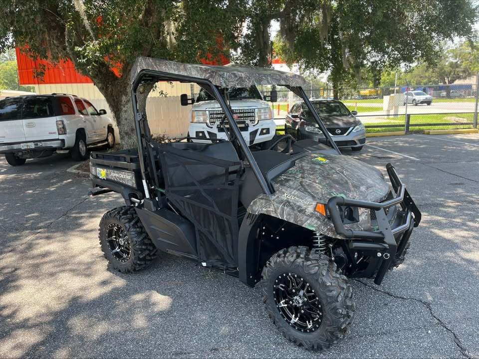 2025 John Deere XUV590M CAMO EDITION Image 4