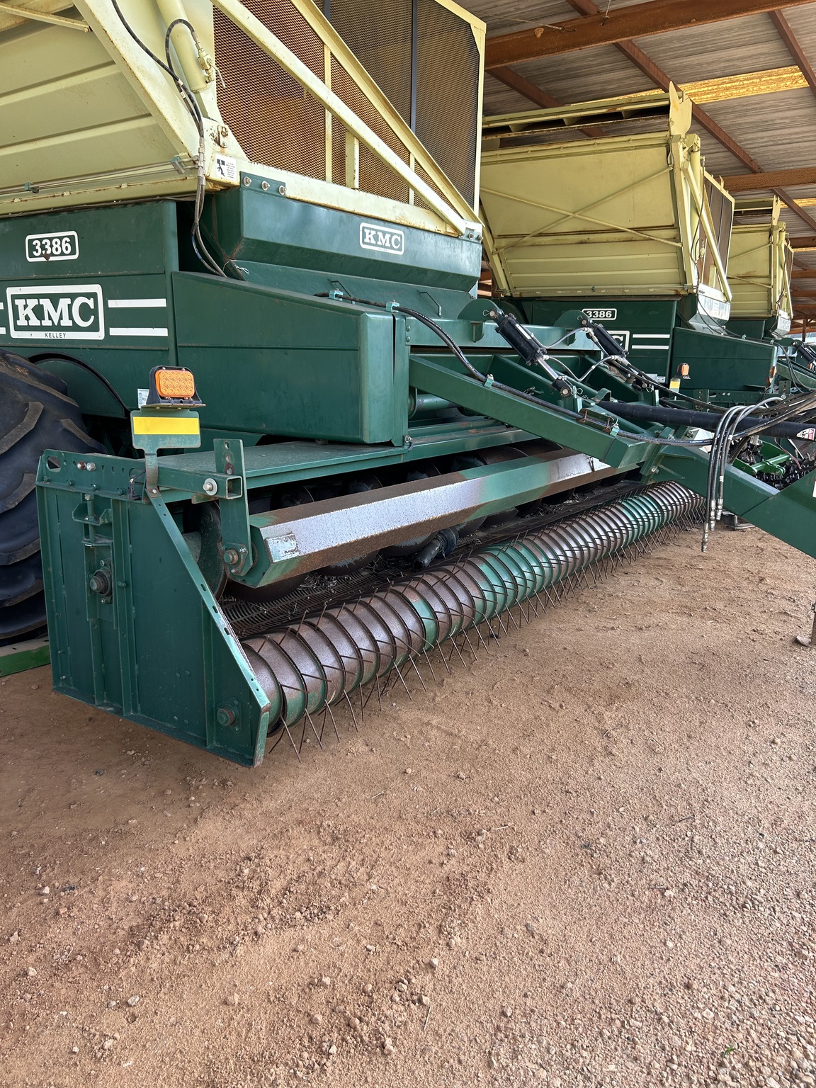 2017 KMC 3386 Image 4