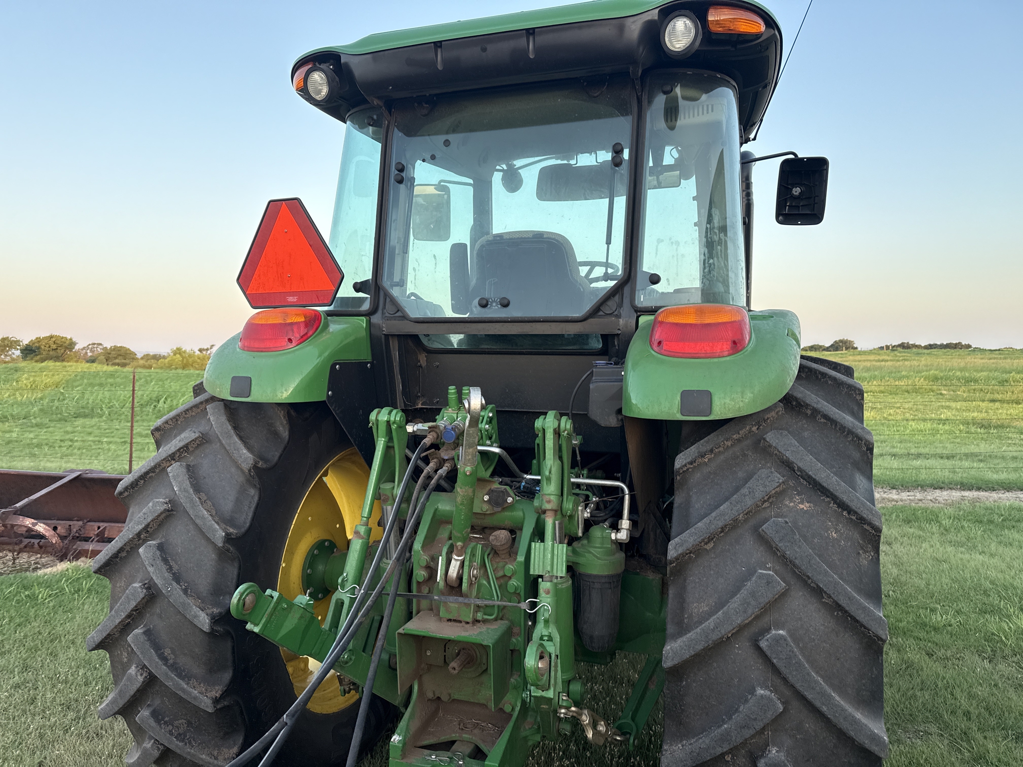 2024 John Deere 6105E Cab Image 13