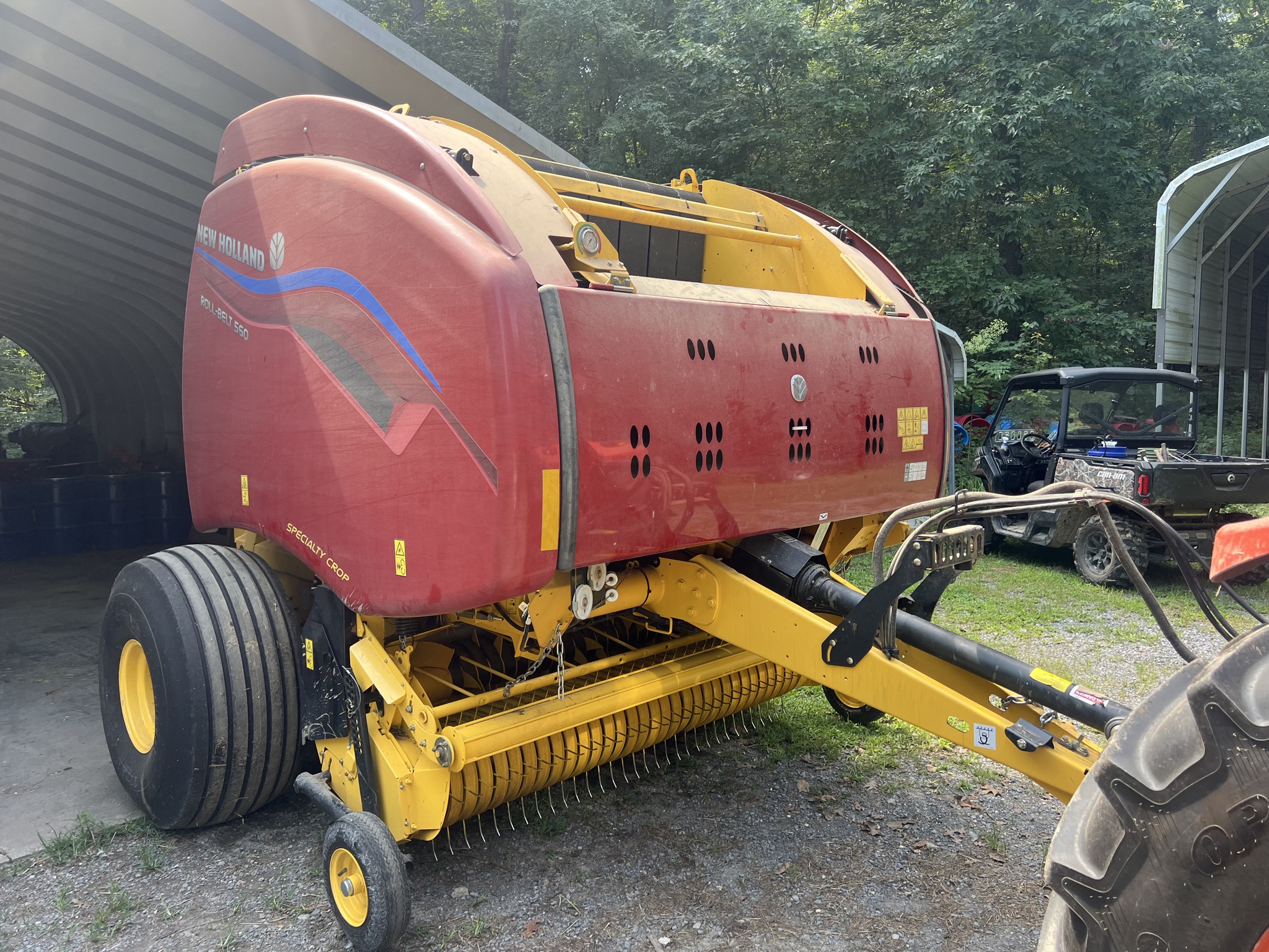 2022 New Holland Rollbelt 560