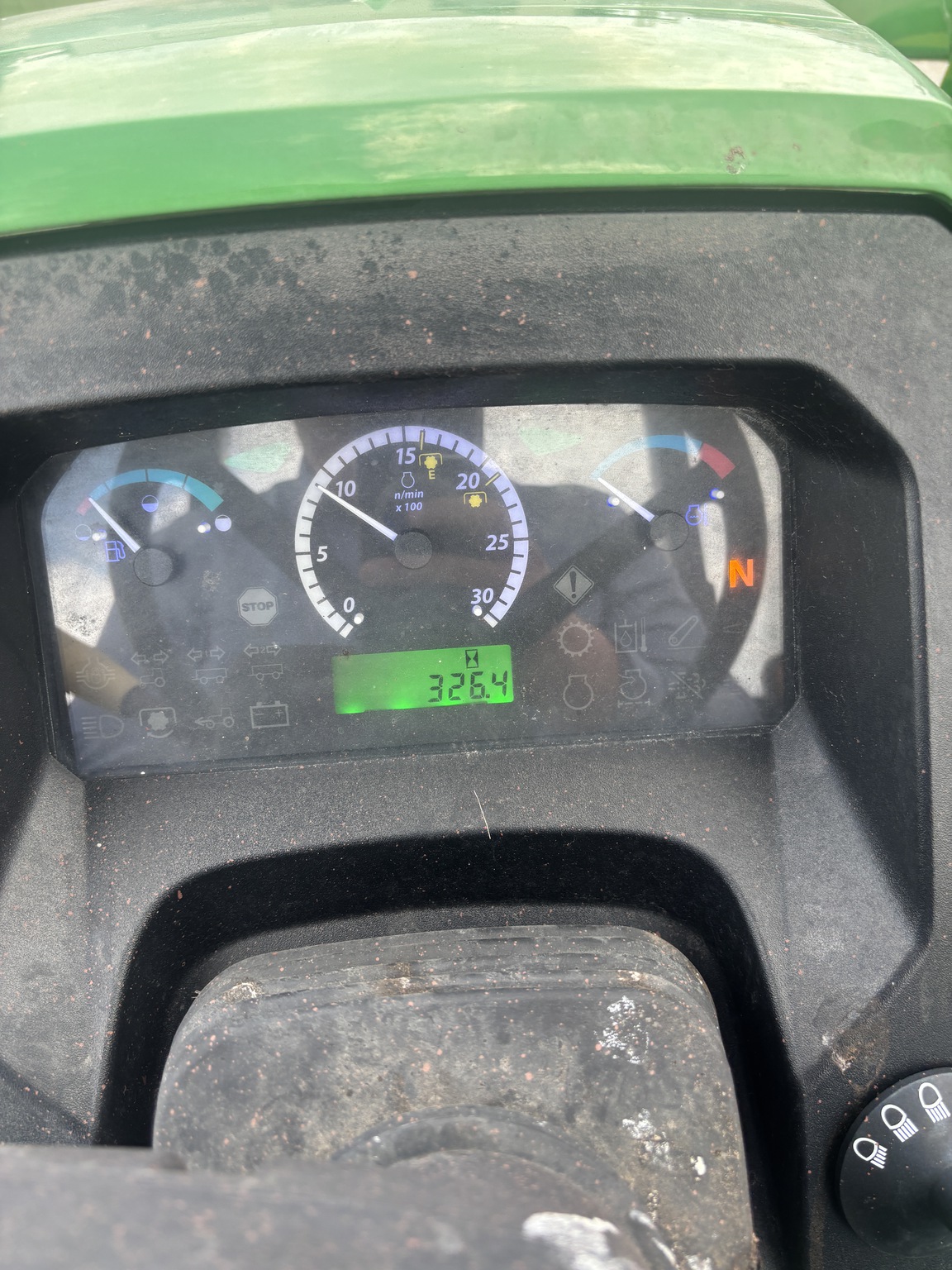2022 John Deere 5065E Image 6