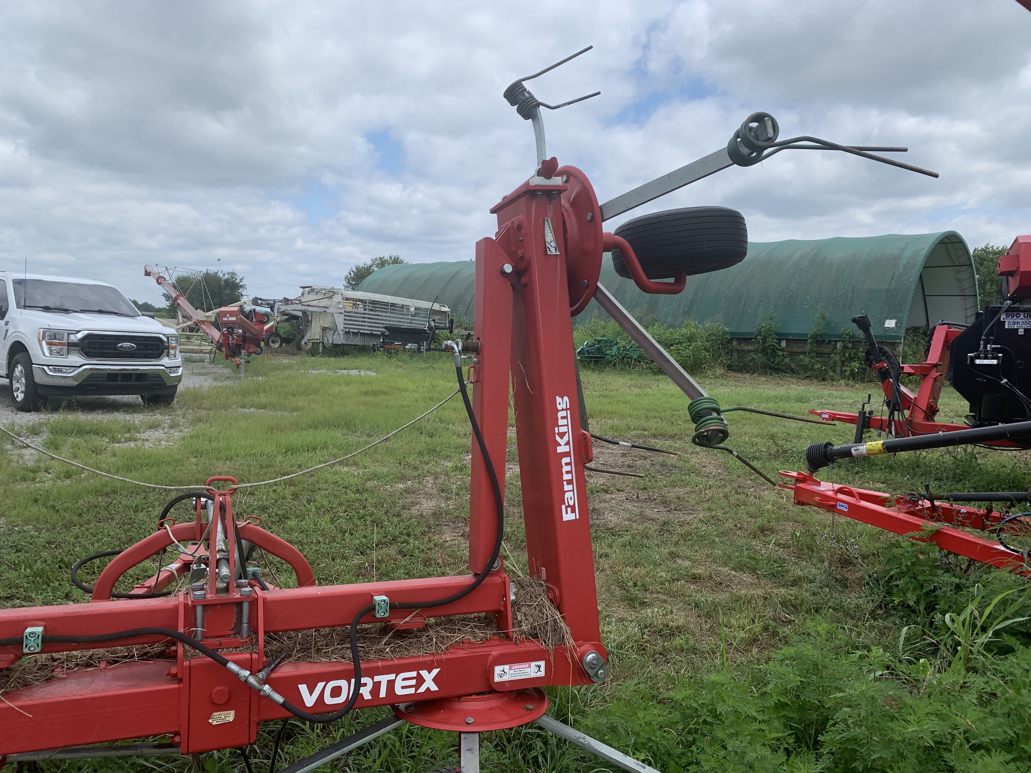 2016 Farm King G4V 520 Image 1