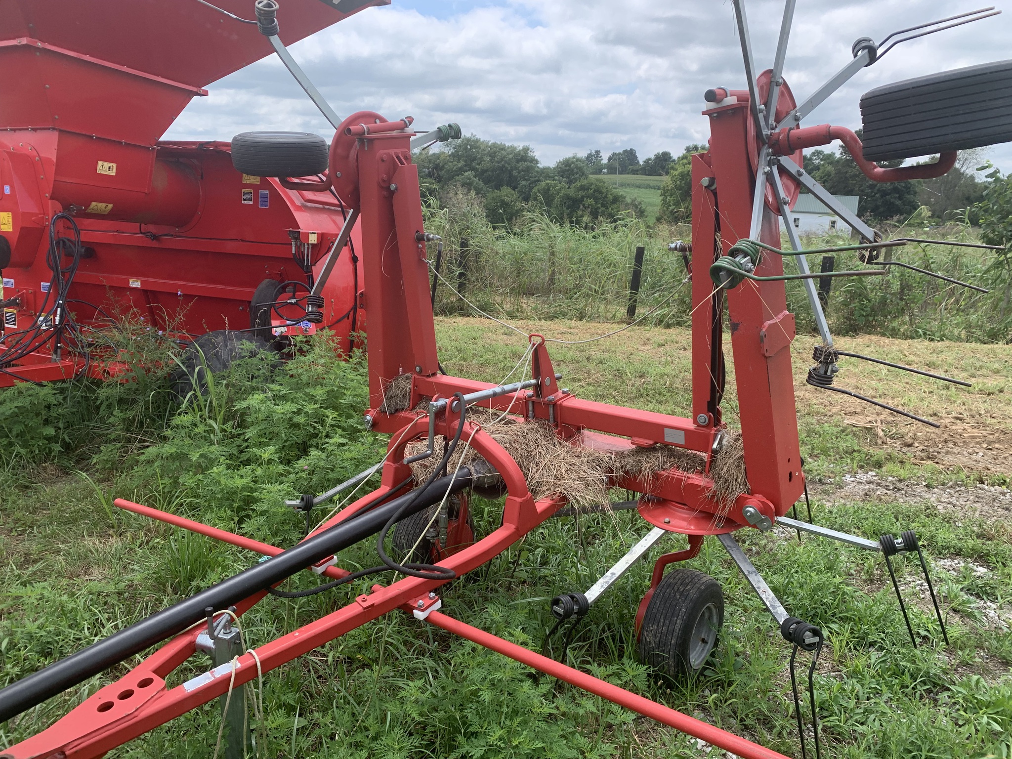 2016 Farm King G4V 520 Image 5