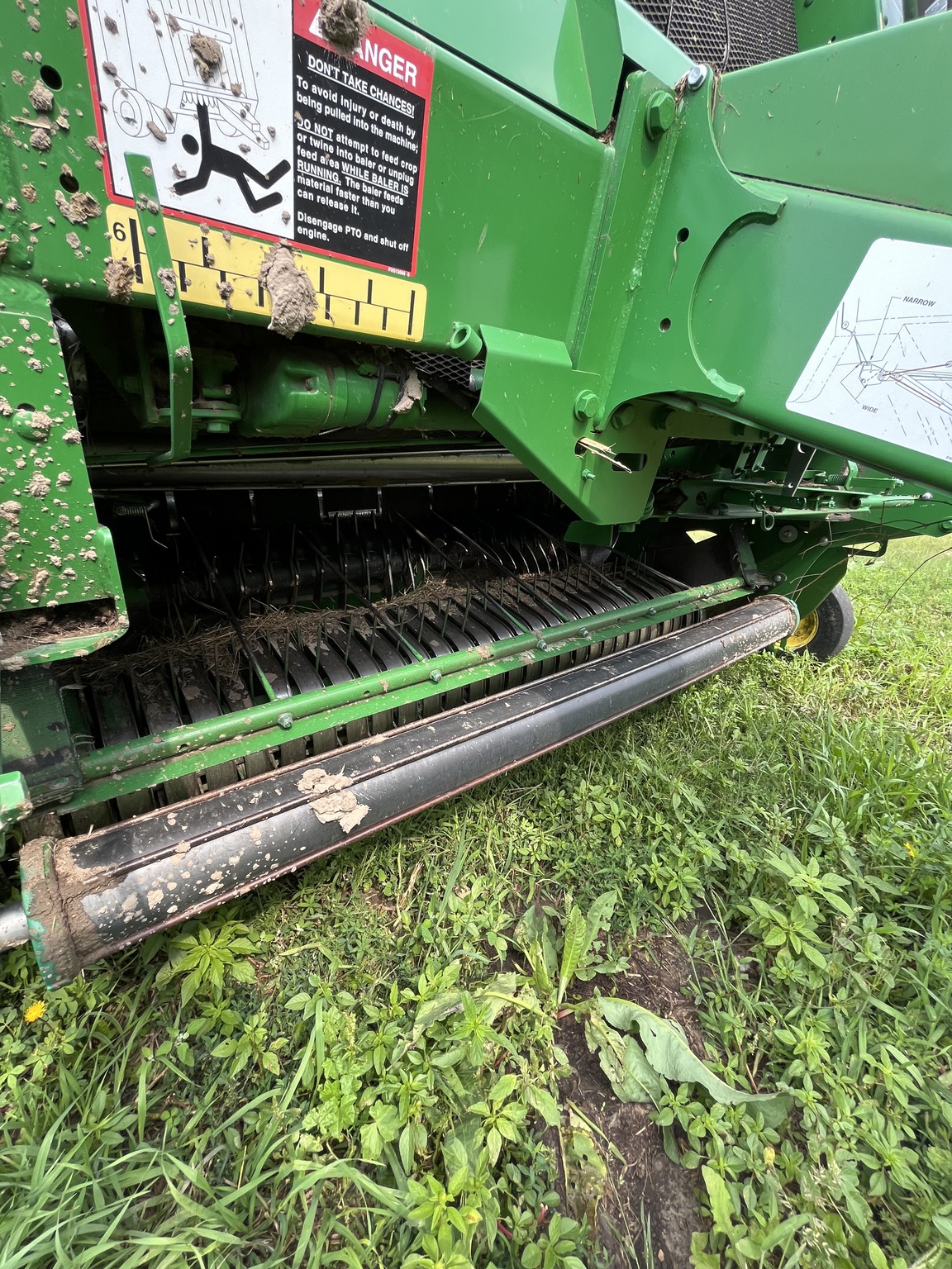 2015 John Deere 569 Image 10