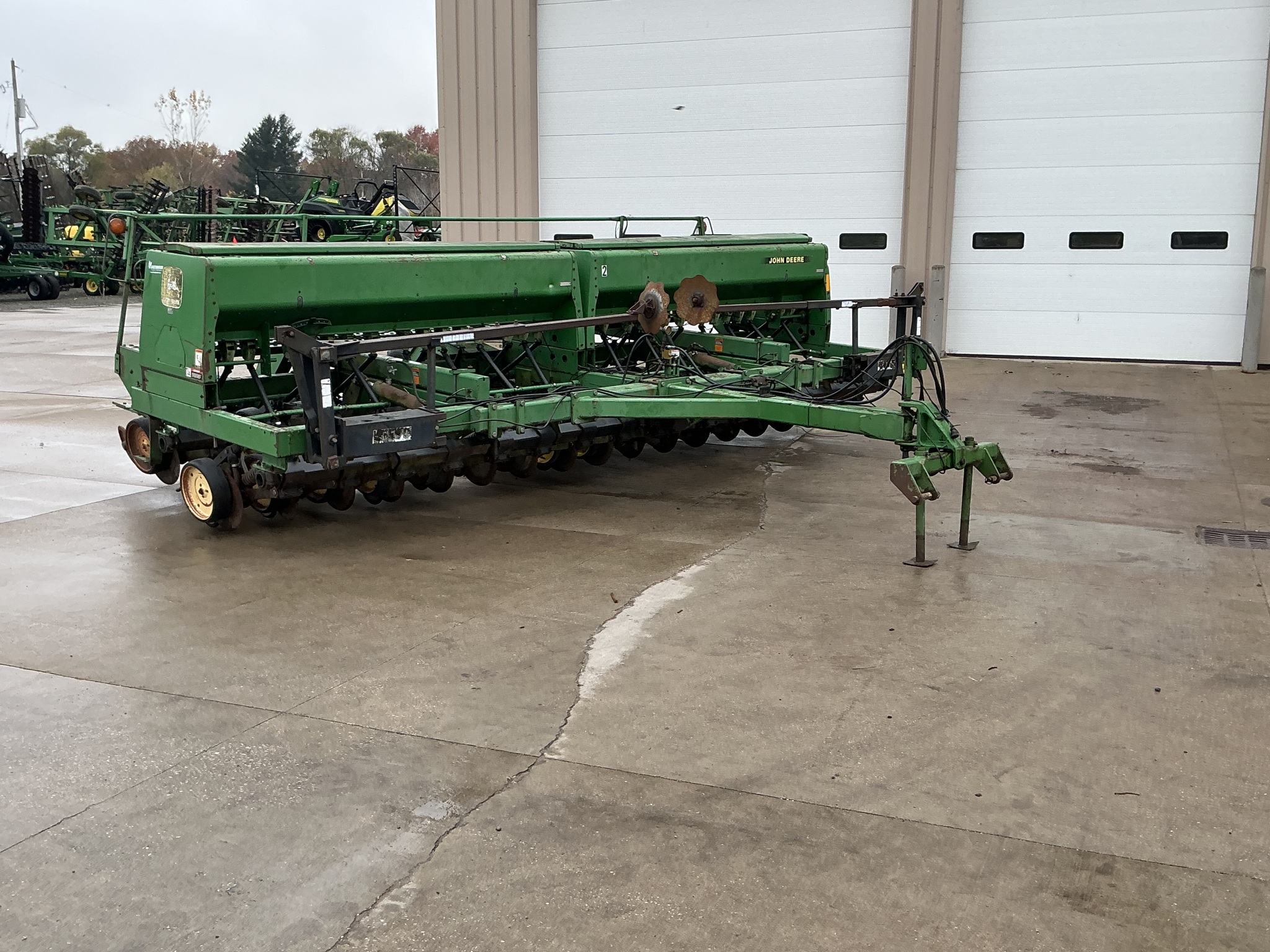 1994 John Deere 750 Image 1