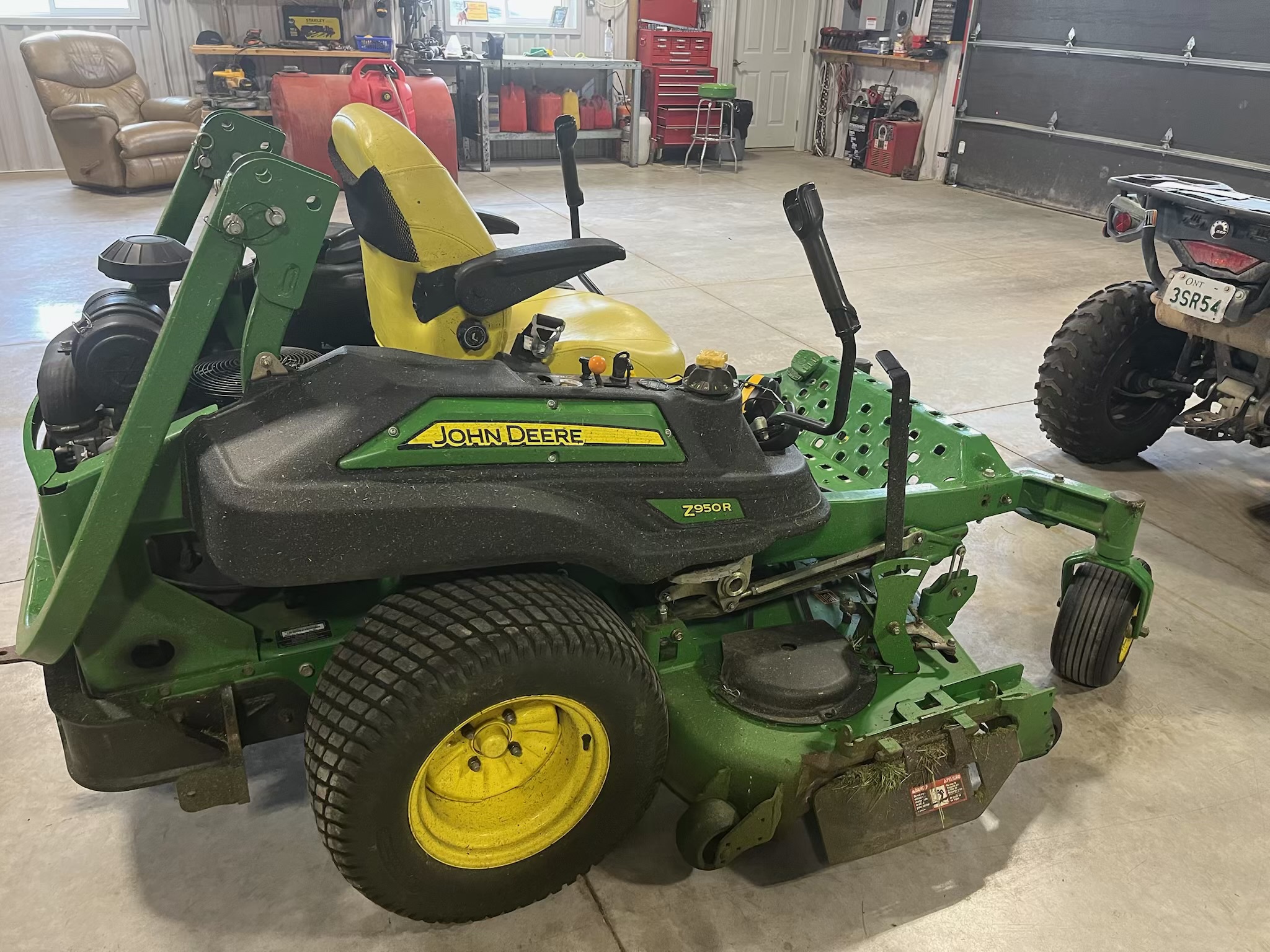 2013 John Deere Z950R Image 3