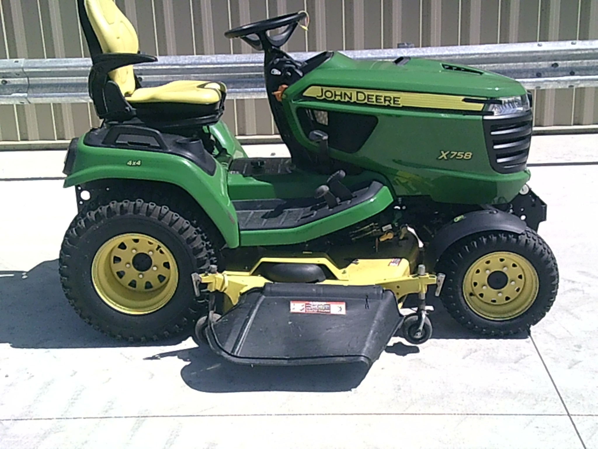 2017 John Deere X758 Image 2