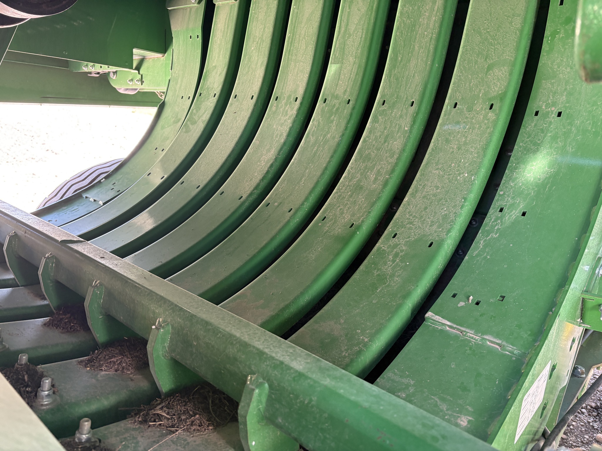 2023 John Deere L341 Image 9