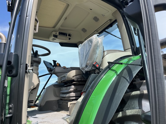 2025 John Deere 6R 165 - Photo32