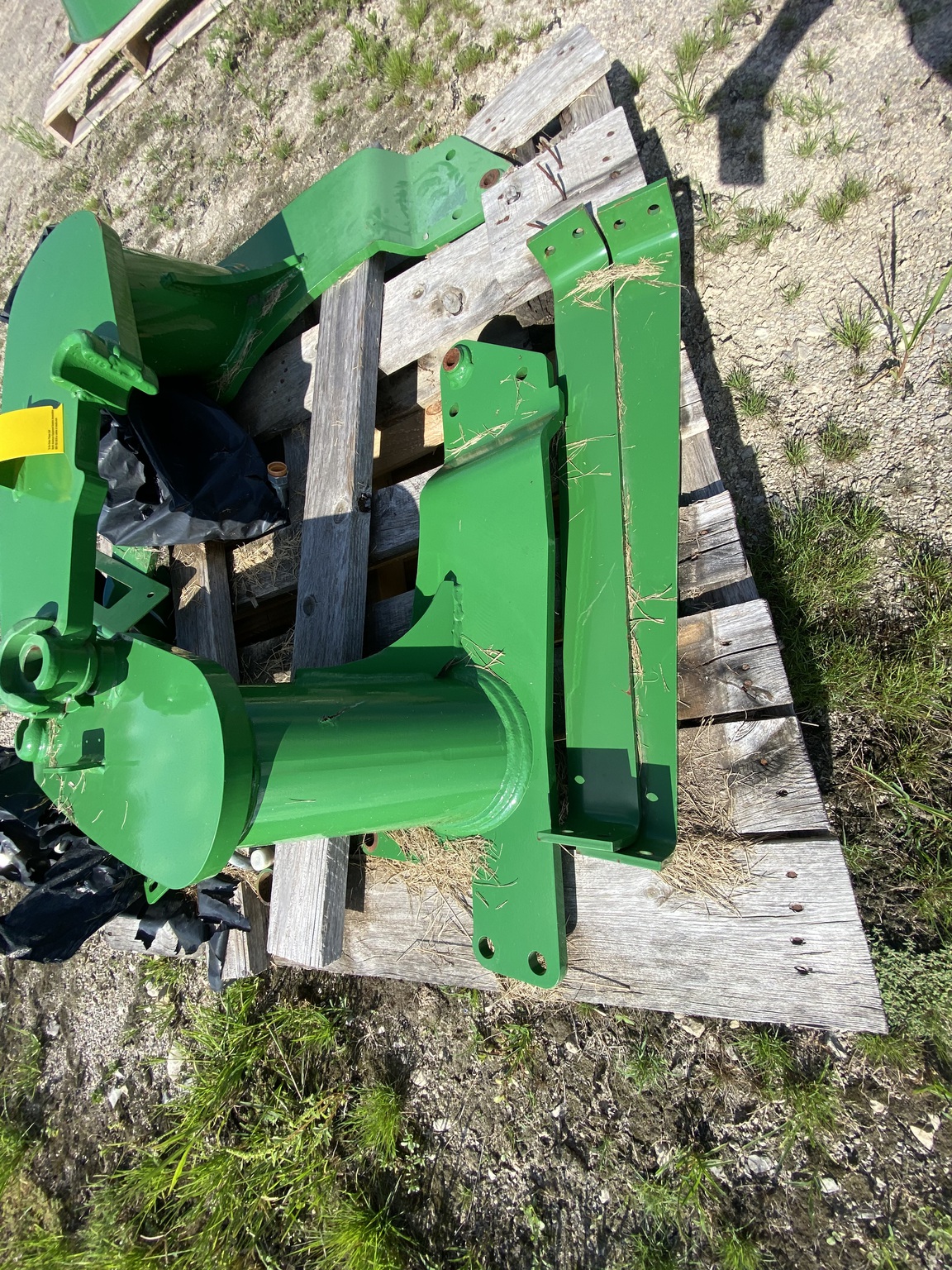 2021 John Deere 5E-520M LOADER FRAMES Image 2