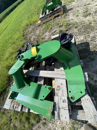 2021 John Deere 5E-520M LOADER FRAMES | Tractor Loaders | MachineFinder