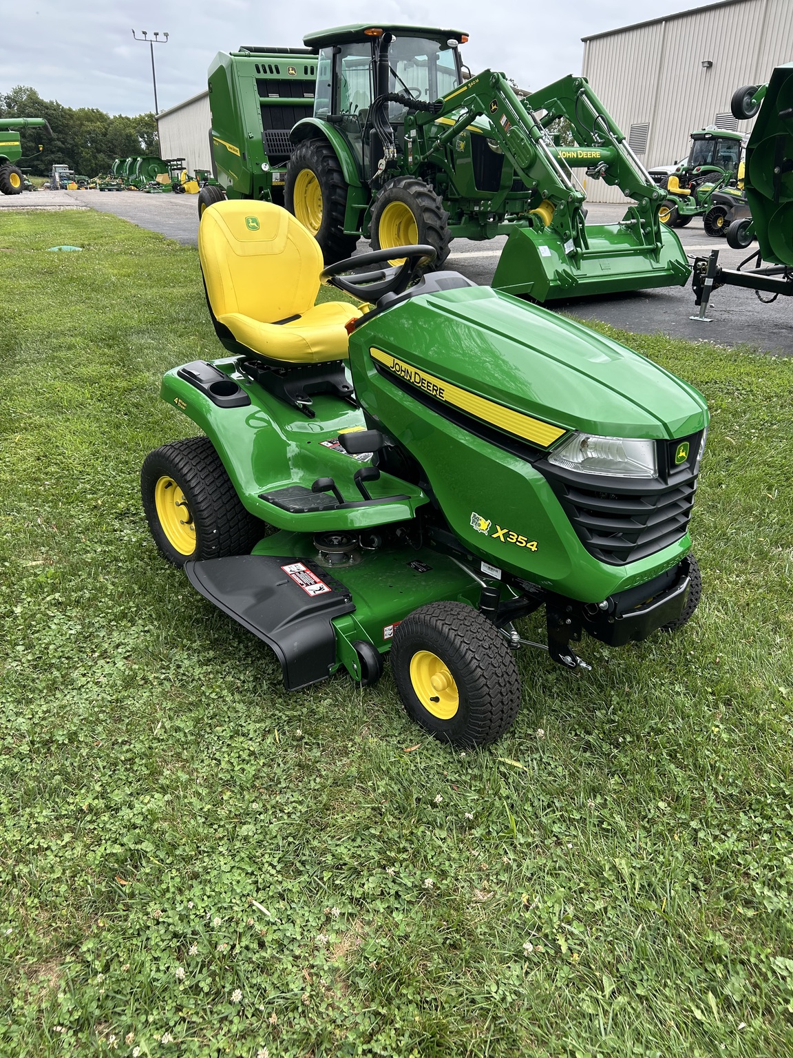 2025 John Deere X354 Image 1