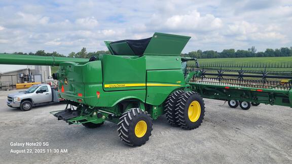 2023 John-Deere S780