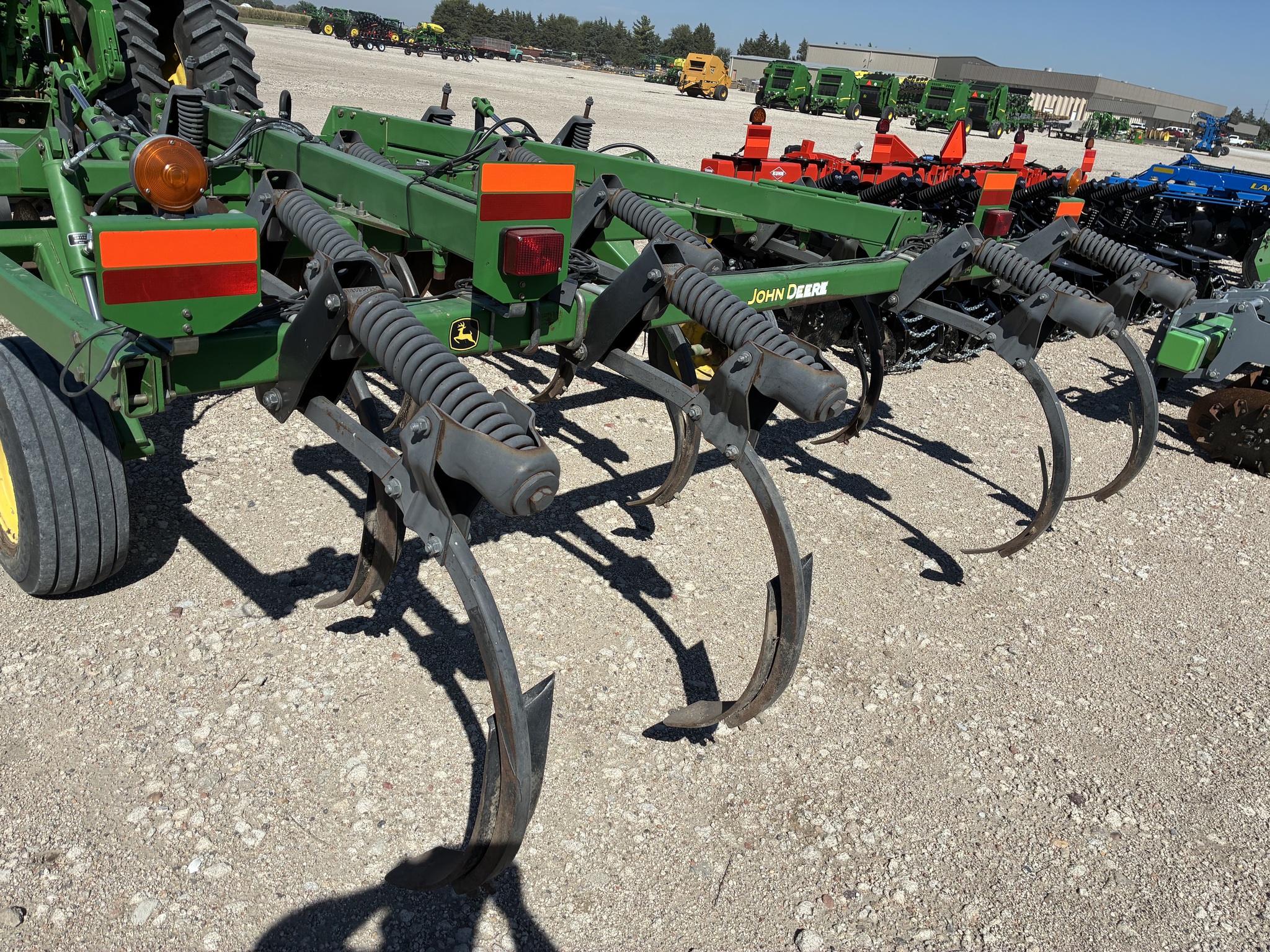 2011 John Deere 714 Image 3