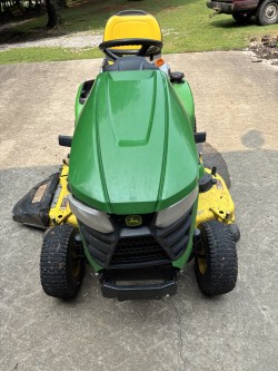 2017 John Deere X380 Image 2