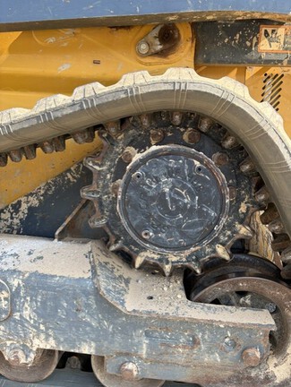 2023 John Deere 325G