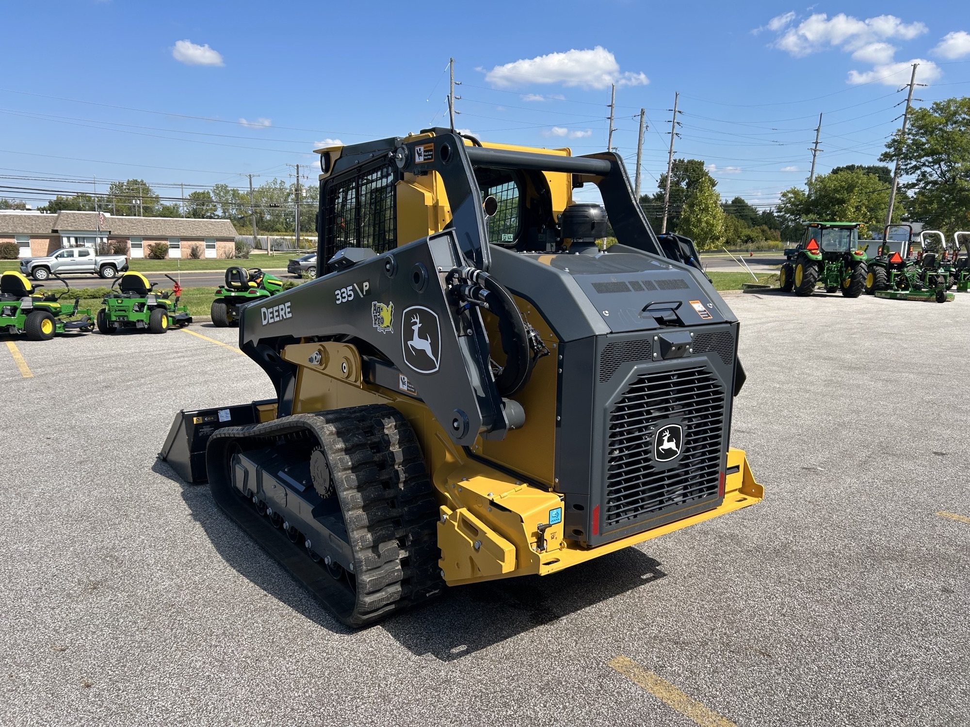 2025 John Deere 335 P Image 6