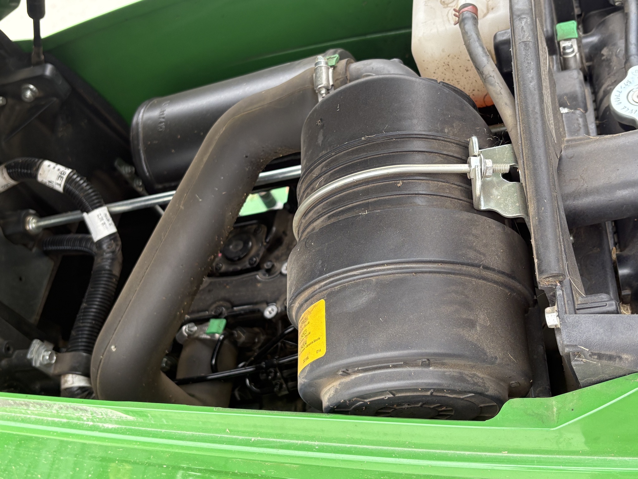2020 John Deere 1023E Image 14