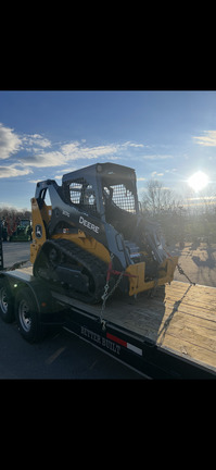 2023 John Deere 317G