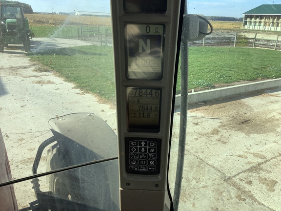 Photo of 2011 Case IH Puma 200